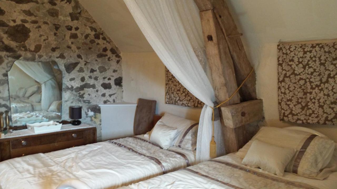 Le Petit Savriere B&B Tronget Екстериор снимка